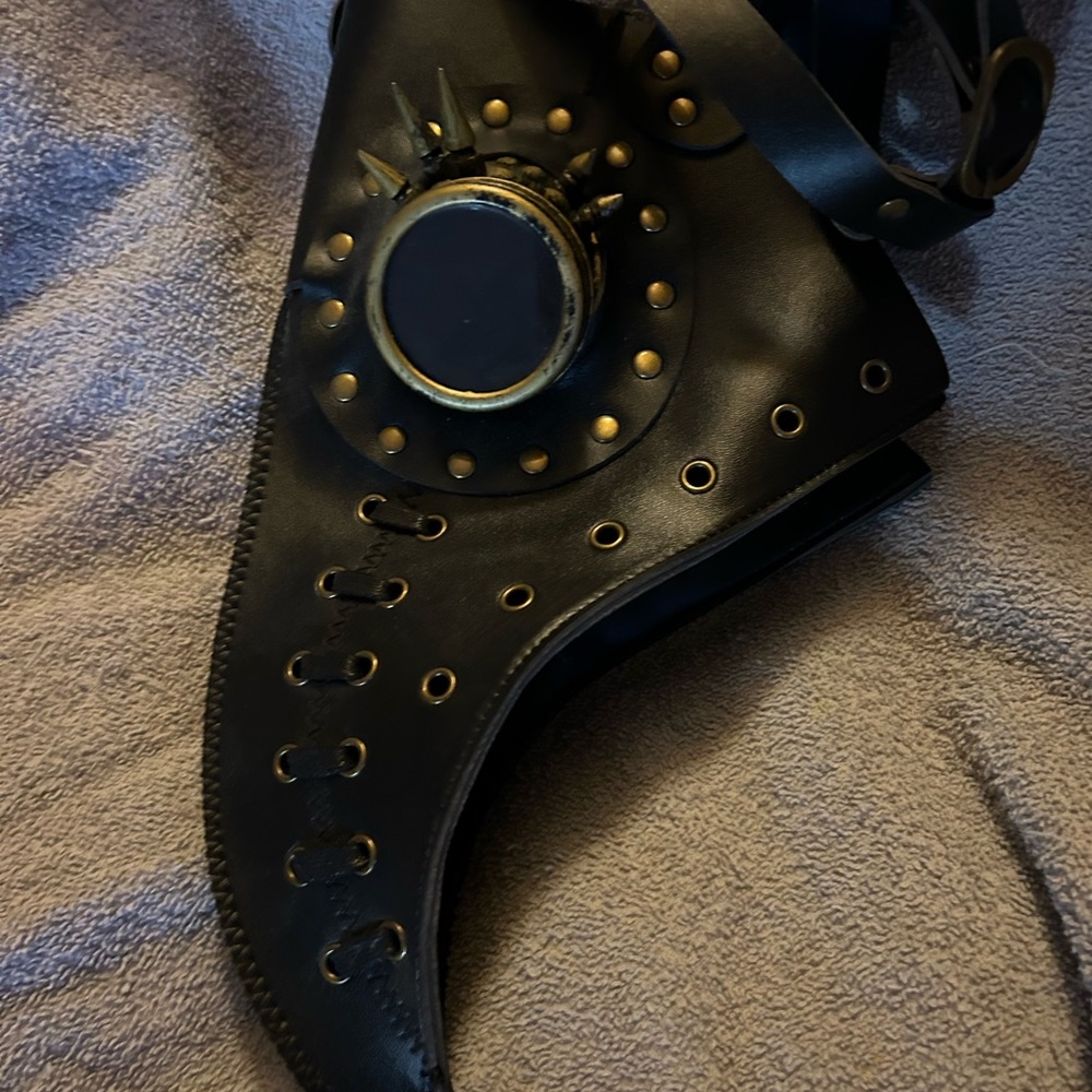 Plague dr mask